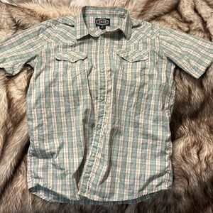 Gibson men’s button down short sleeve western style shirt.